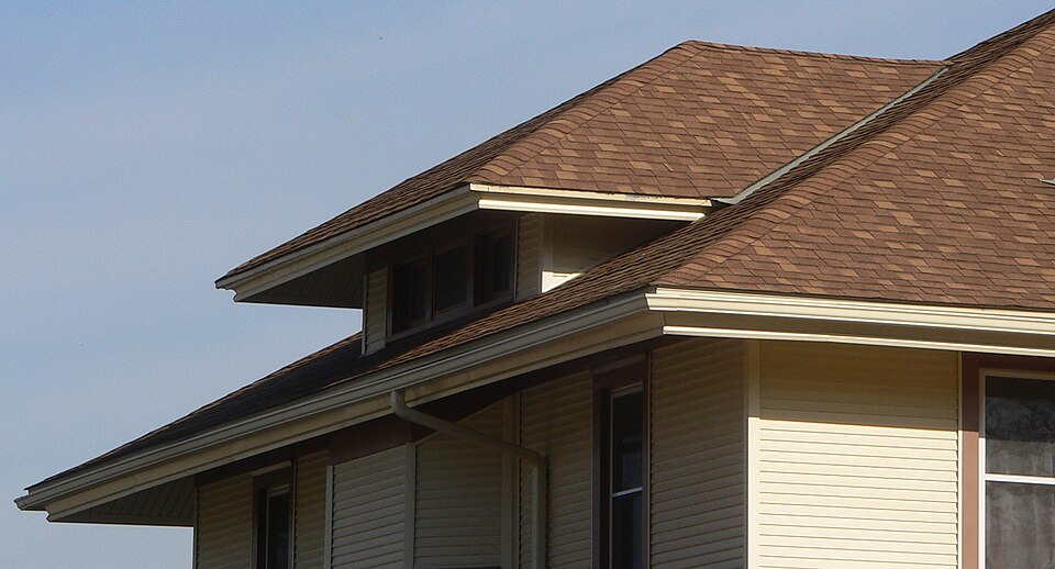File:Schulein house (Sioux City) N dormer 1.JPG